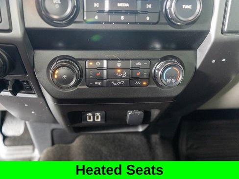 Used 2020 Ford F150 XLT w/ Equipment Group 302A Luxury AWD/4WD image 19