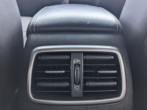 Used 2016 Kia Sorento SX w/ SXL Technology Package image 18