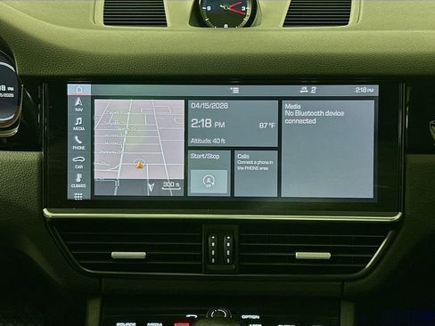 Used 2019 Porsche Cayenne AWD/4WD image 18