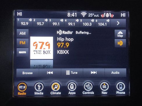 Used 2018 Jeep Grand Cherokee Limited image 25