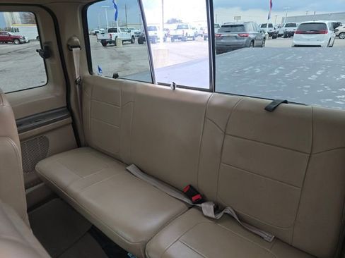 Used 2003 Ford F350 XLT image 14