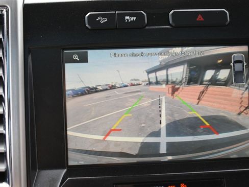 Used 2015 Ford F150 Platinum w/ FX4 Off-Road Package image 24