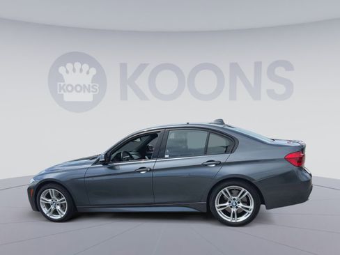 Used 2017 BMW 330i xDrive Sedan AWD/4WD image 8