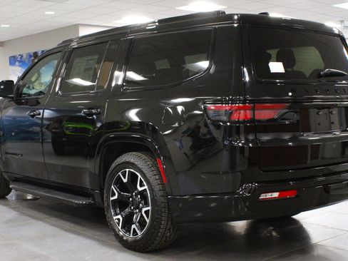 New 2025 Jeep Wagoneer Series II image 7