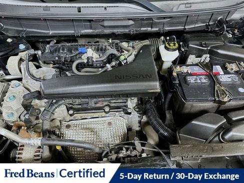 Used 2018 Nissan Rogue SV w/ Premium Package image 32