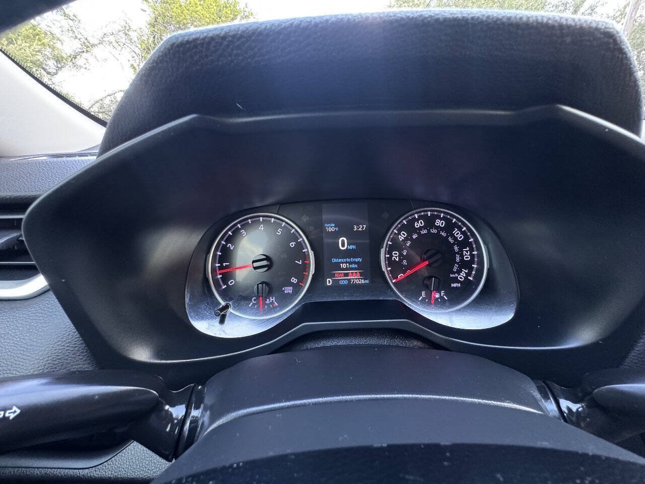 Used 2019 Toyota RAV4 LE FWD image 32