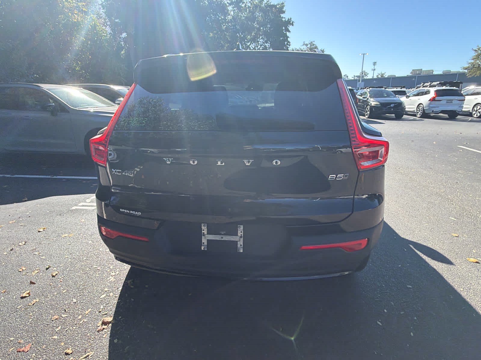 Used 2023 Volvo XC40 B5 Plus w/ Climate Package AWD/4WD image 14