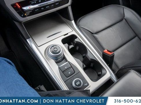 Used 2023 Ford Explorer XLT w/ Equipment Group 202A image 12