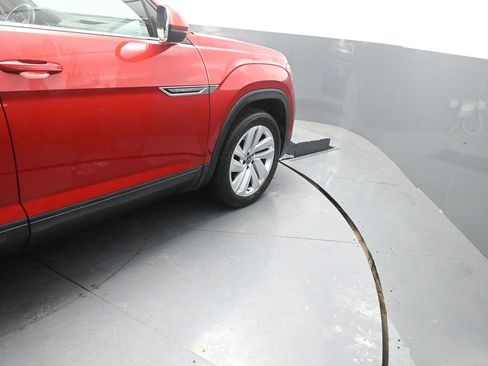 Used 2022 Volkswagen Atlas Cross Sport SE image 23