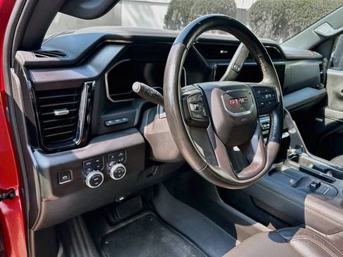Used 2024 GMC Sierra 2500 AT4 w/ AT4 Premium Plus Package AWD/4WD image 12