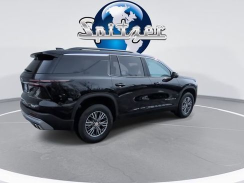 New 2026 Chevrolet Traverse LT w/ Driver Confidence Package FWD image 8