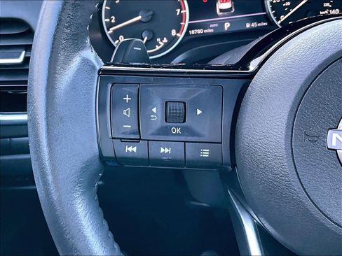 Used 2023 Nissan Rogue SL w/ SL Premium Package image 23