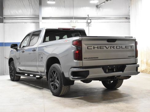 Used 2023 Chevrolet Silverado 1500 Custom image 22