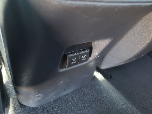 Used 2020 Toyota RAV4 XLE FWD image 12