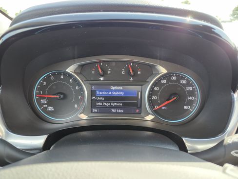 Used 2023 Chevrolet Traverse LT w/ Rear Camera Mirror Package AWD/4WD image 30
