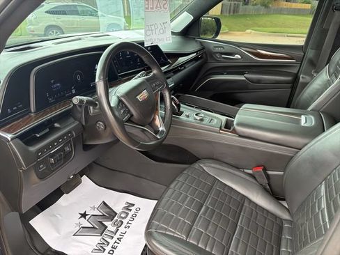 Used 2023 Cadillac Escalade Sport Platinum AWD/4WD image 10