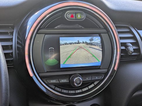 Used 2019 MINI Cooper S w/ Premium Package image 25