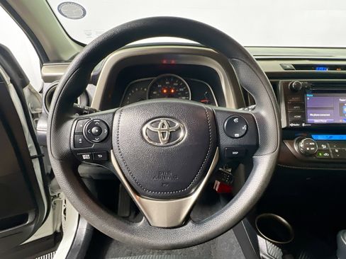 Used 2014 Toyota RAV4 XLE FWD image 16