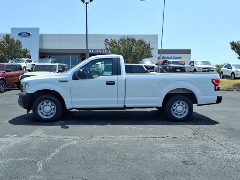 Used 2018 Ford F150 XL w/ Equipment Group 101A Mid RWD image 4