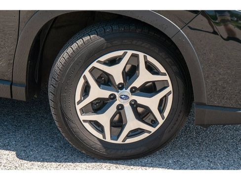 Used 2021 Subaru Forester Premium AWD/4WD image 32