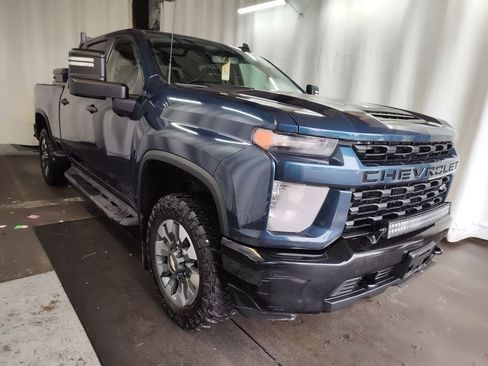 Used 2021 Chevrolet Silverado 2500 Custom w/ Custom Value Package image 1