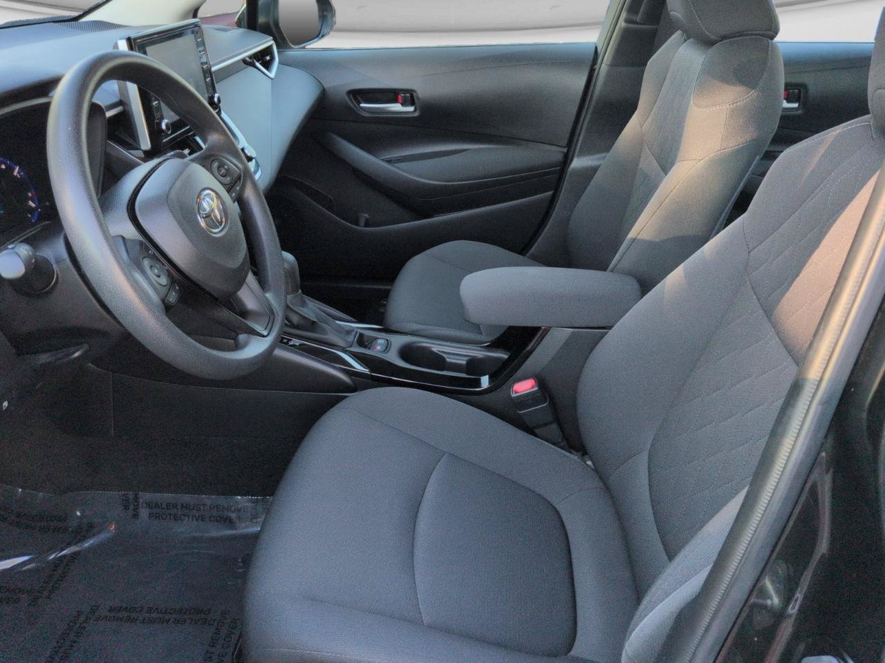 Used 2020 Toyota Corolla LE FWD image 12