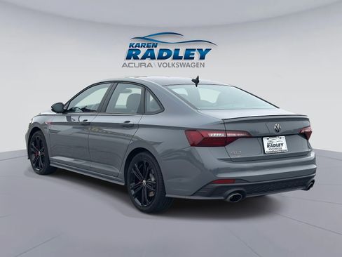 Certified 2022 Volkswagen Jetta GLI Autobahn w/ GLI Black Package image 4