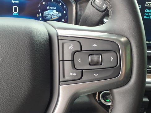 Used 2025 Chevrolet Silverado 1500 LT AWD/4WD image 12