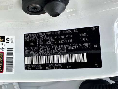 Used 2026 Toyota Highlander XLE AWD/4WD image 33