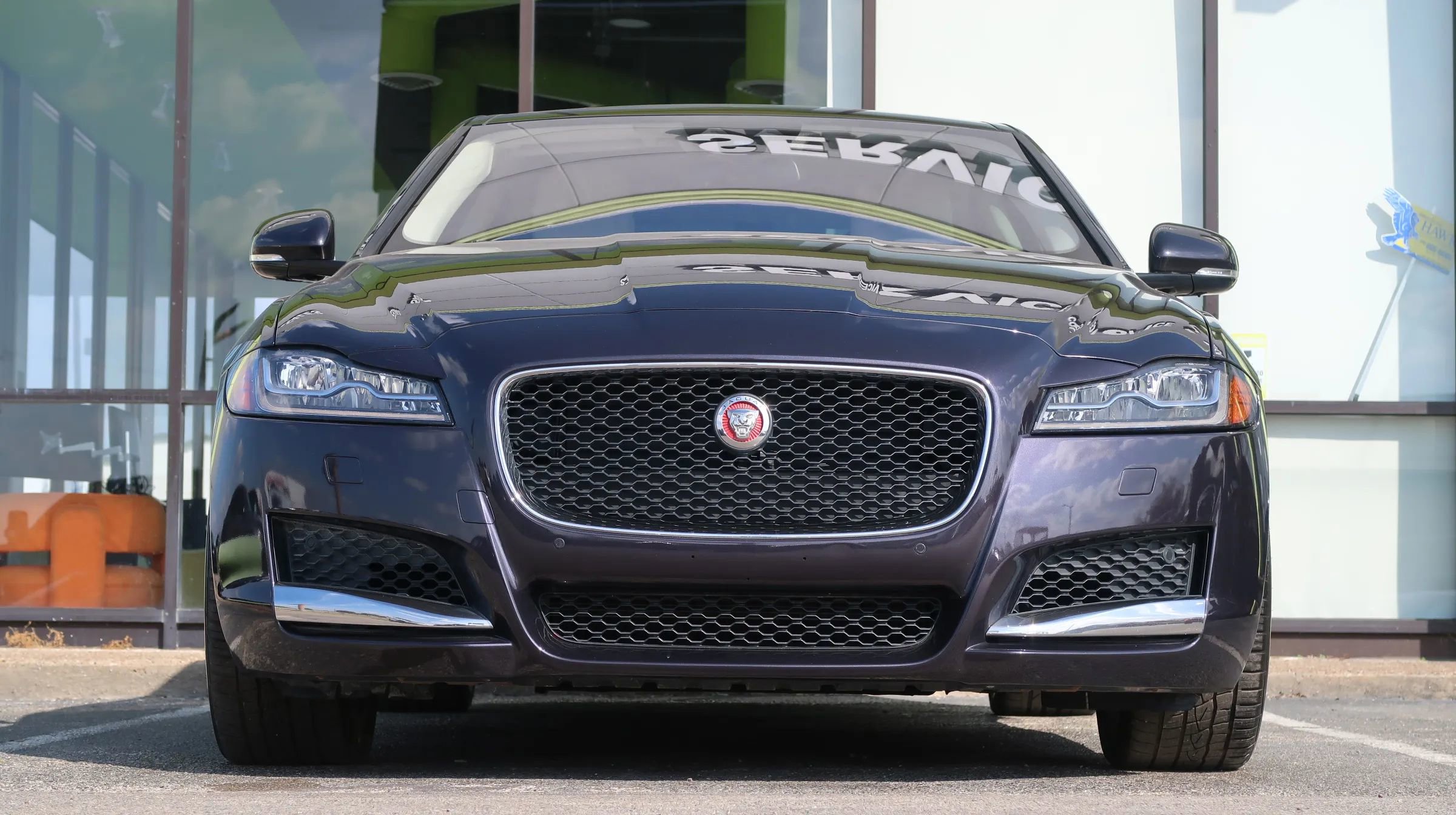 Used 2017 Jaguar XF Prestige RWD image 3