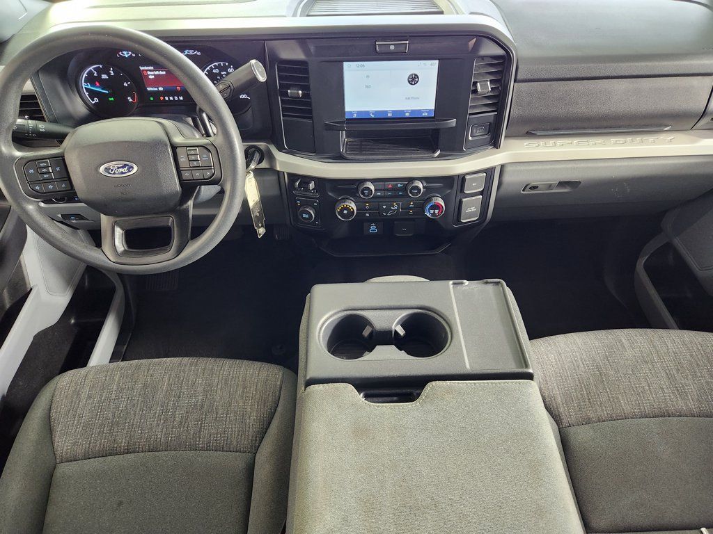 Used 2025 Ford F250 XLT AWD/4WD image 15