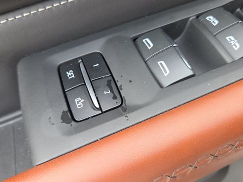 Certified 2023 GMC Yukon Denali Ultimate AWD/4WD image 29