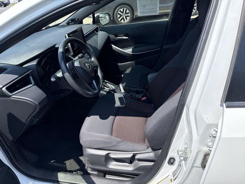 Used 2023 Toyota Corolla SE w/ SE Premium Package FWD image 14