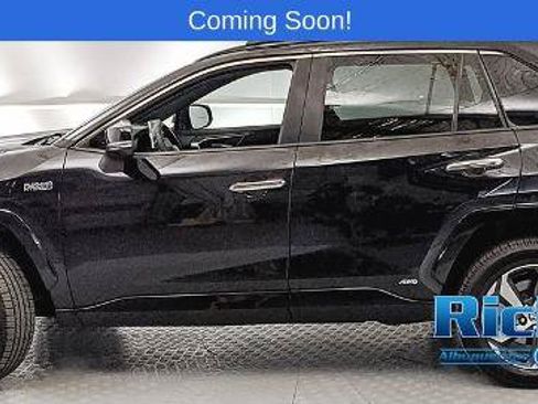 Used 2023 Toyota RAV4 SE w/ Weather & Moonroof Package AWD/4WD image 3