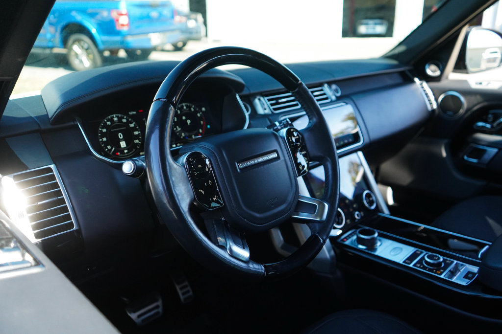 Used 2018 Land Rover Range Rover Supercharged AWD/4WD image 6