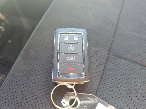 New 2025 Jeep Grand Cherokee Altitude image 29