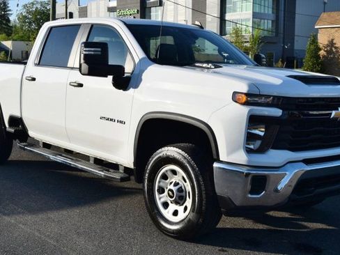 Used 2024 Chevrolet Silverado 2500 W/T w/ WT Convenience Package AWD/4WD image 11