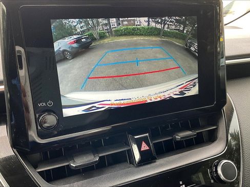 Used 2023 Toyota Corolla LE FWD image 20