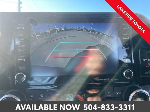 Used 2021 Toyota Highlander XLE image 34