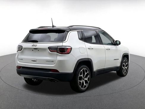 Used 2025 Jeep Compass Limited AWD/4WD image 9