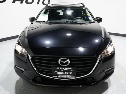 Used 2018 MAZDA MAZDA3 Sport image 2