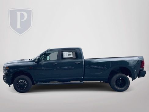 New 2026 RAM 3500 Big Horn AWD/4WD image 5