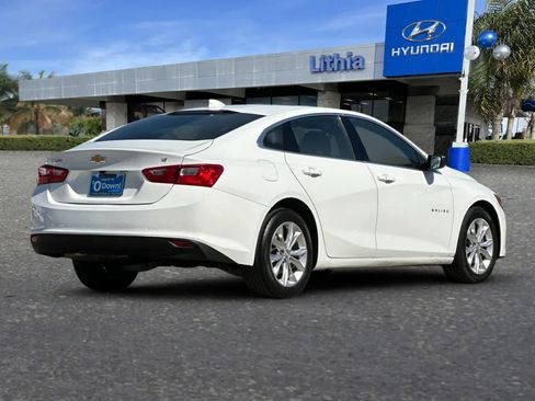 Used 2023 Chevrolet Malibu LT FWD image 3