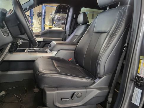Used 2022 Ford F350 Lariat w/ Lariat Ultimate Package AWD/4WD image 7