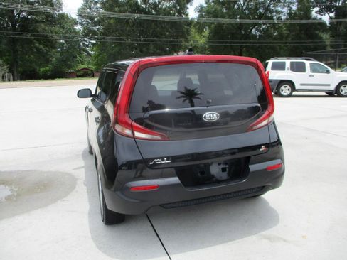 Used 2021 Kia Soul S FWD image 25