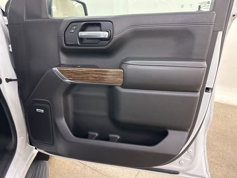 Used 2019 Chevrolet Silverado 1500 High Country w/ Trailer Camera Package image 19