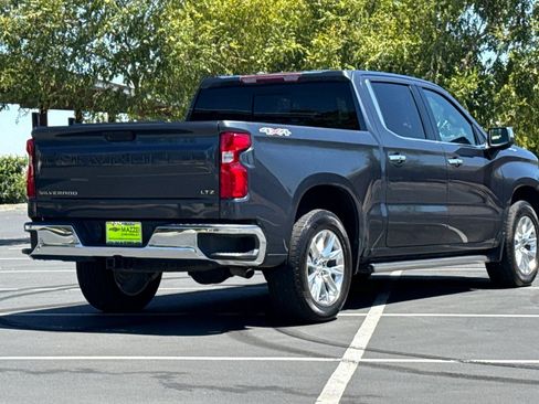 Used 2022 Chevrolet Silverado 1500 LTZ w/ LTZ Premium Package AWD/4WD image 11