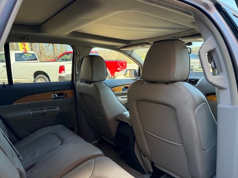 Used 2013 Lincoln MKX Base AWD 4dr SUV image 20