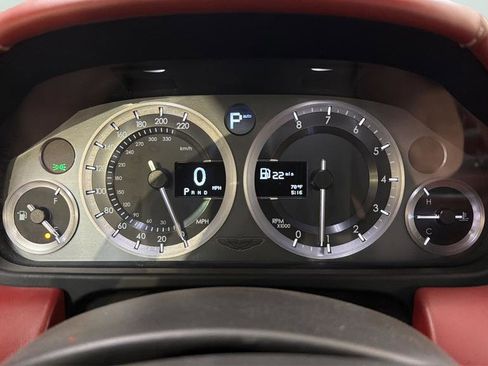Used 2014 Aston Martin DB9 Volante RWD image 25