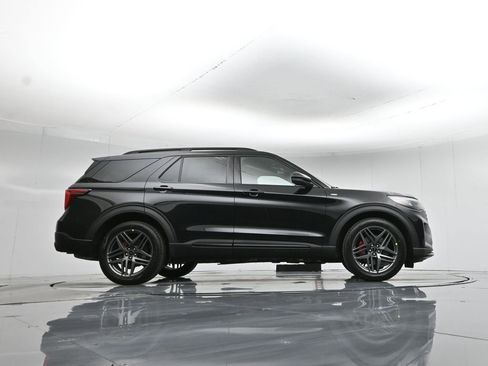 New 2026 Ford Explorer ST-Line w/ ST-Line Street Pack image 47